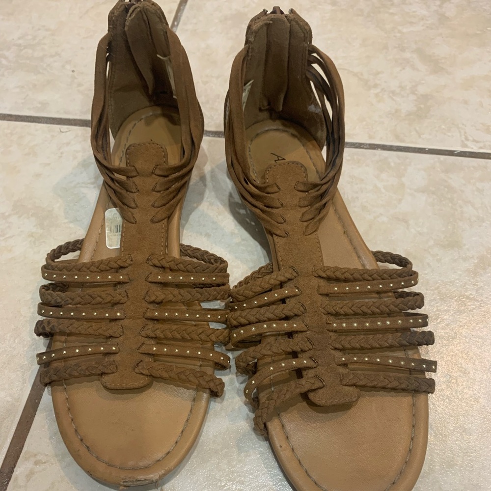 AE brown gladiator sandal